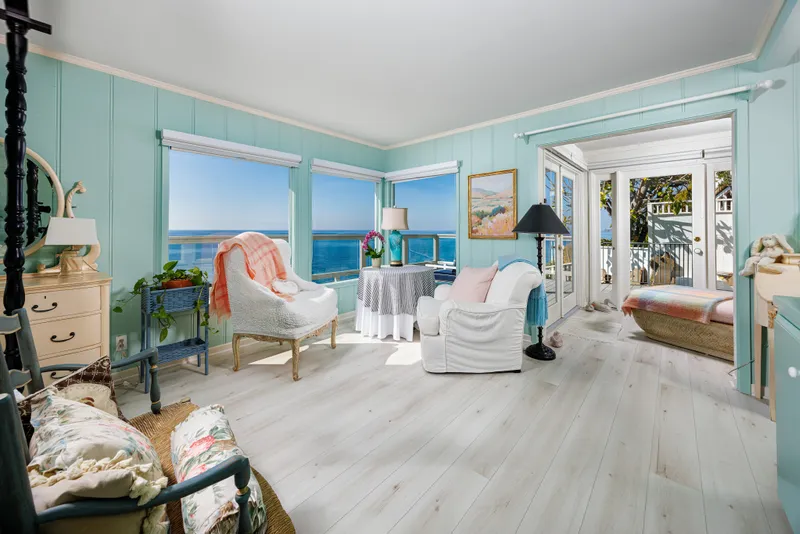 Sitting room with ocean-view windows — Laguna Beach real estate photography