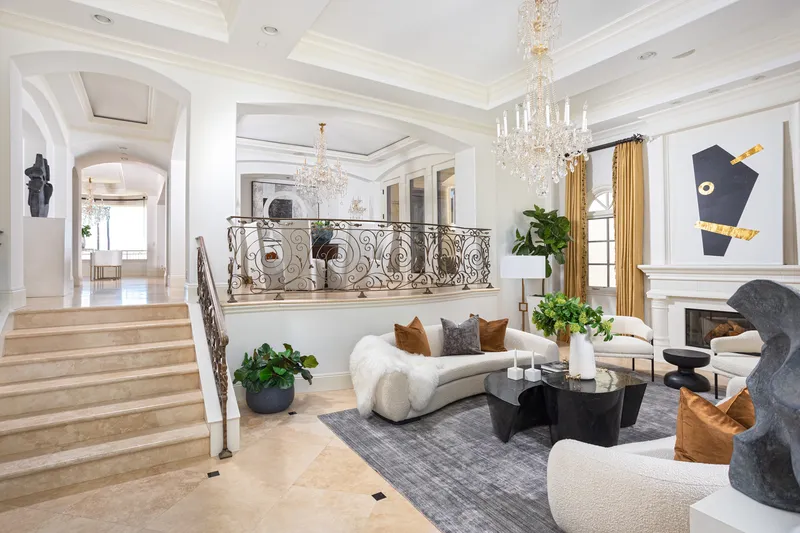 Living and dining room — Misty Sea Remodel, Laguna Niguel real estate photography