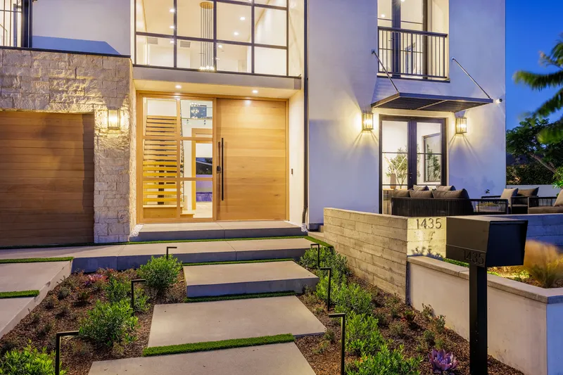 Exterior at dusk — Dover Shores, Newport Beach real estate photography
